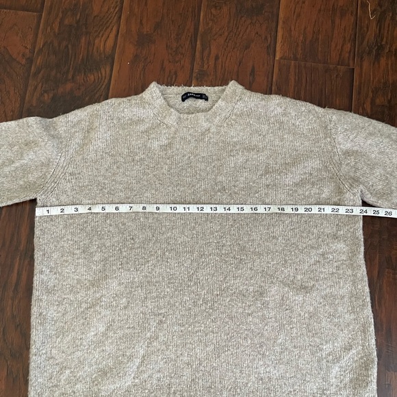 Zara Wool Blend Cream Crew Neck Sweater Medium - Picture 6 of 9